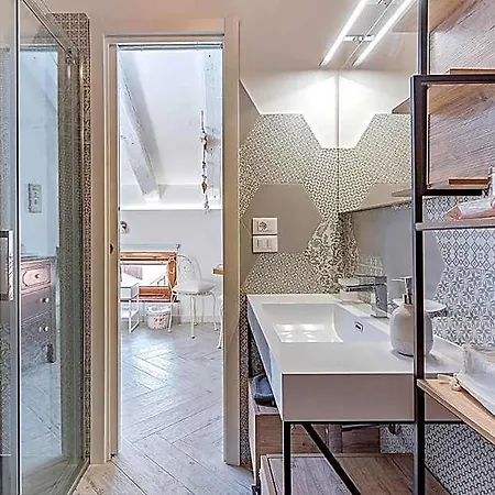 Addicted To Paradise Bed & Breakfast Triëst