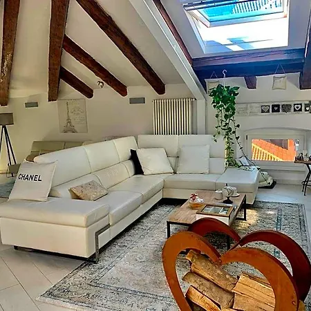 Addicted To Paradise Bed & Breakfast Triëst