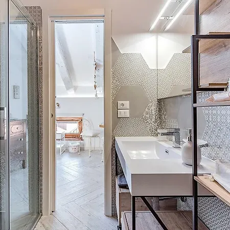 Addicted To Paradise Bed & Breakfast Triëst