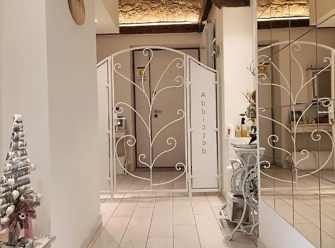 Addicted To Paradise Bed & Breakfast